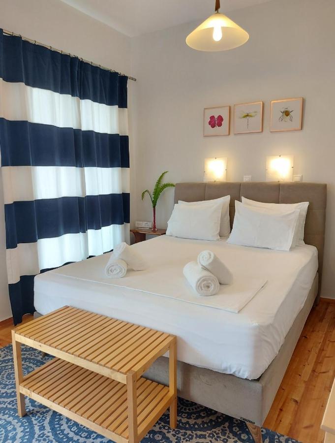 Blue Window Apartment Finikounta Exterior photo